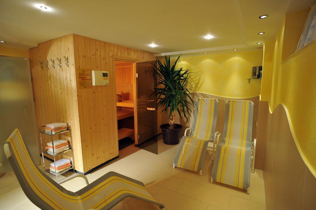 Gaestehaus Hoelzl 伊特尔 外观 照片